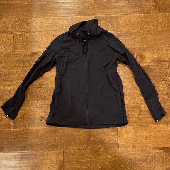 Lucy Jackets & Blazers - Lucy women’s lightweight zip up jacket large